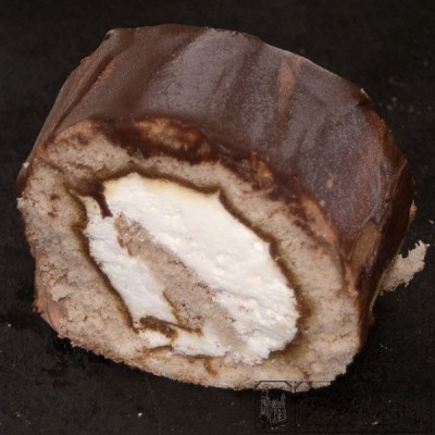 Cream Chocolate Pionono